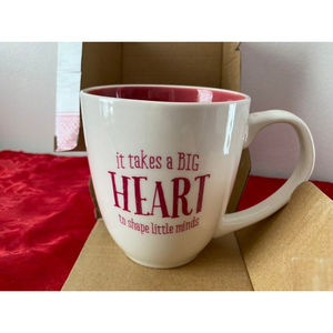 Teacher inspirational quote pink and white coffee mug
